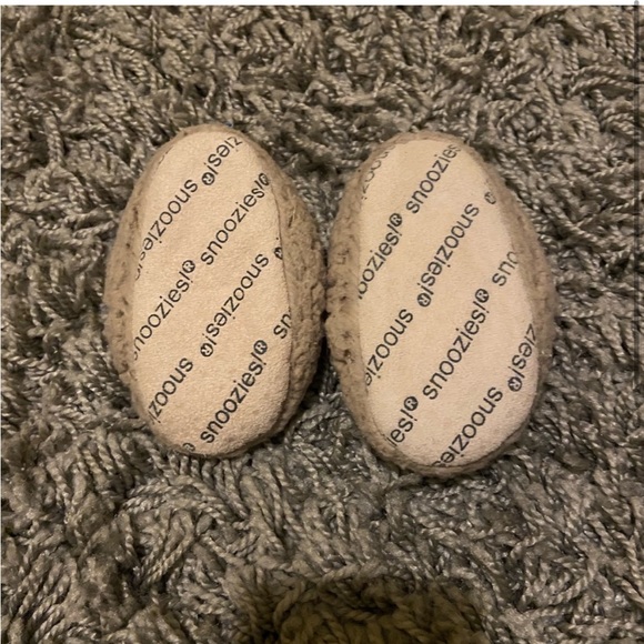 (3 for $20) Camouflage Hand Made Receiving Blanket with Snoozies Slippers - Picture 7 of 9